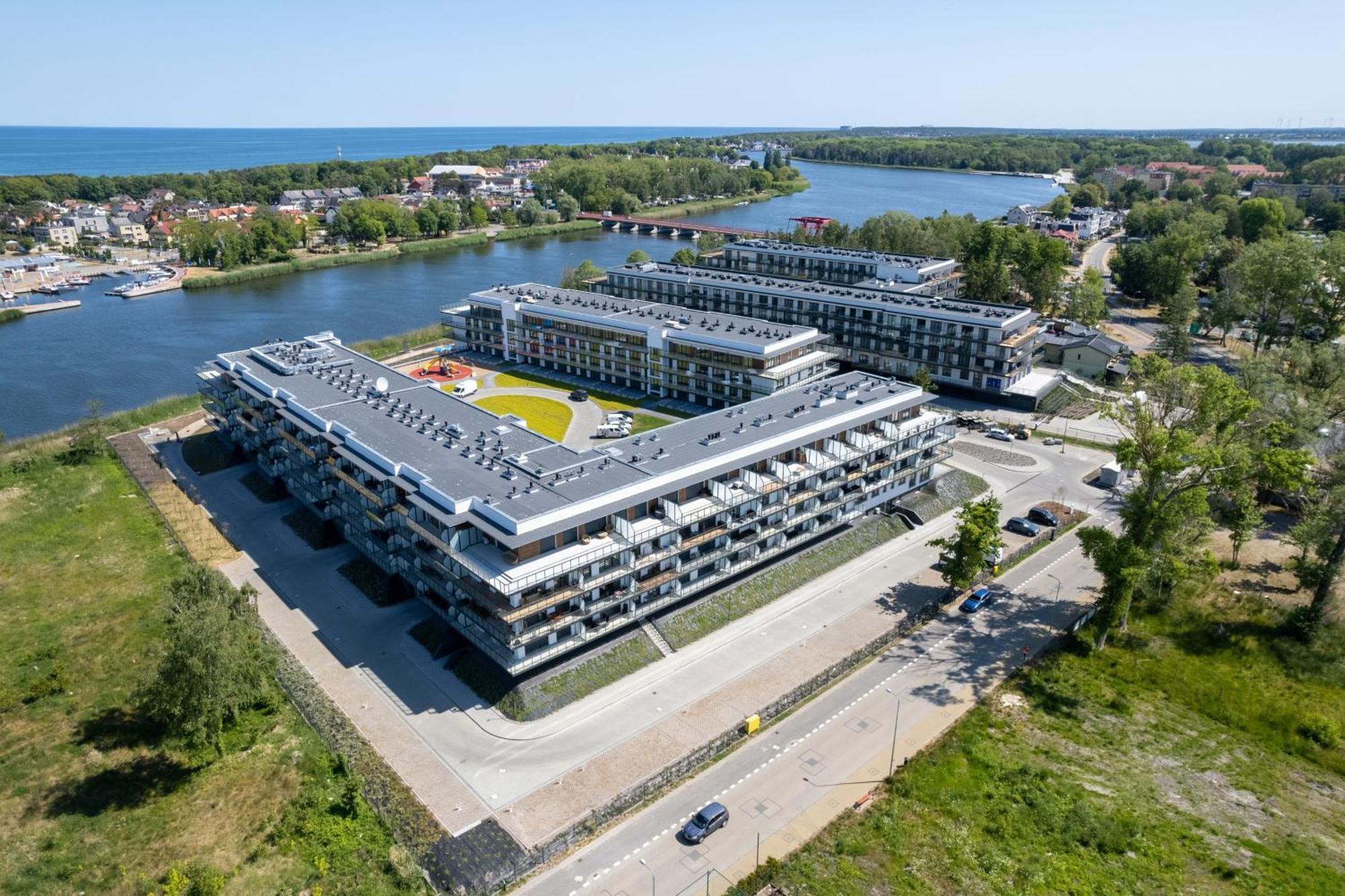 Wellness Resort Apartments Dziwnow Riverfront By Noclegi Renters מראה חיצוני תמונה